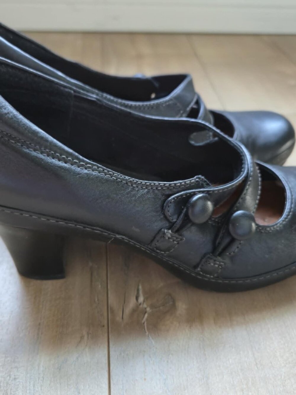 Clarks Artisan Levee Bank Black Leather Mary Jane Heels Womens Size 6M NIB - Picture 6 of 9